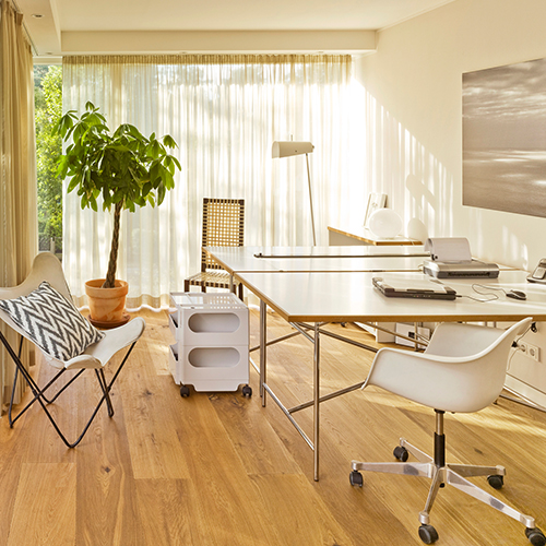 HomeOffice_SpaceCase Image Alt Text