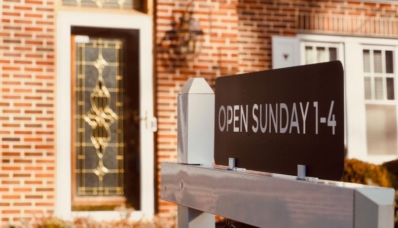 Is it Appropriate to Use the Bathroom at an Open House? Some Dos and Don’ts