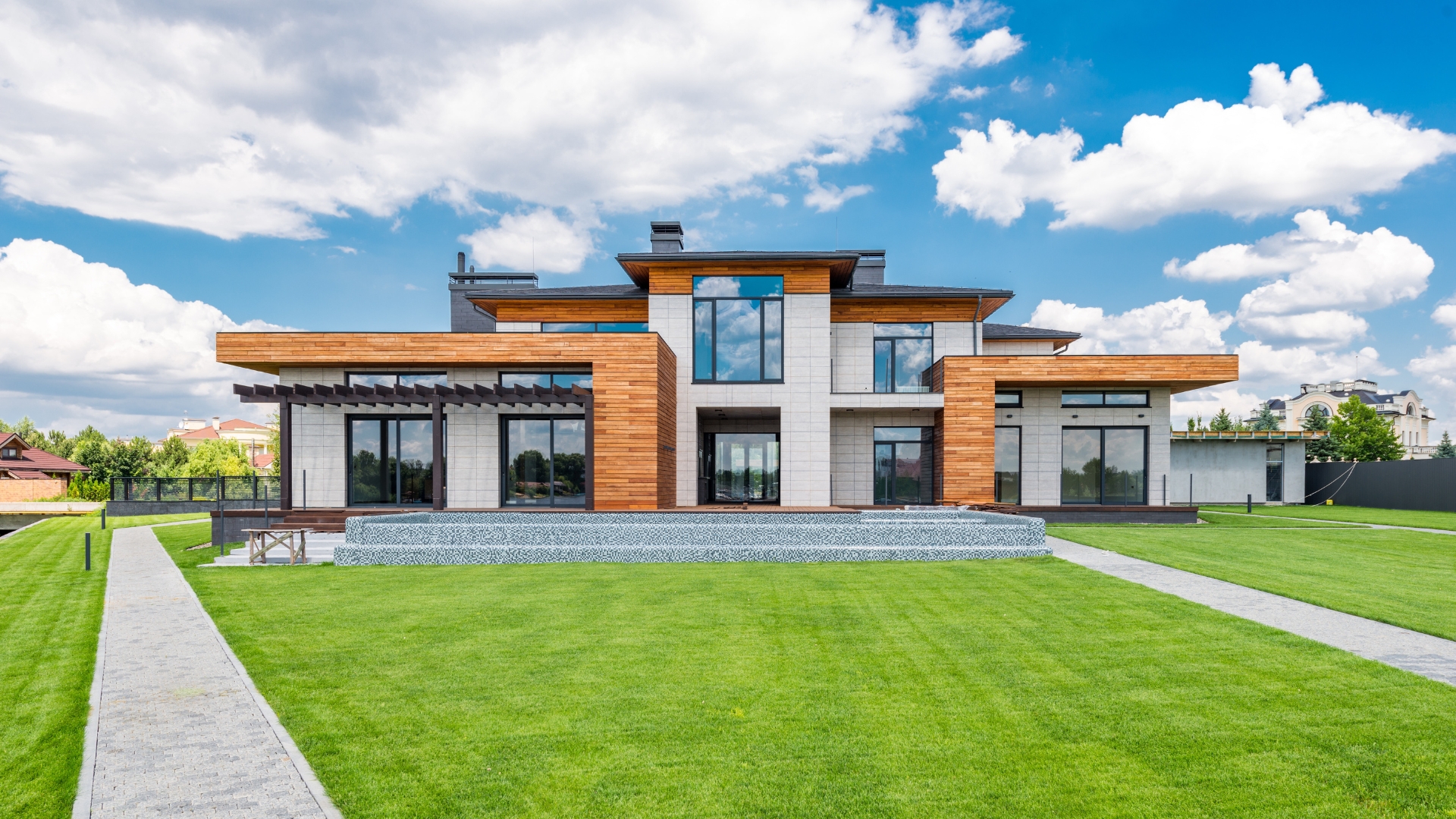 5 Big Secrets to Selling a Luxury Property for Top Dollar