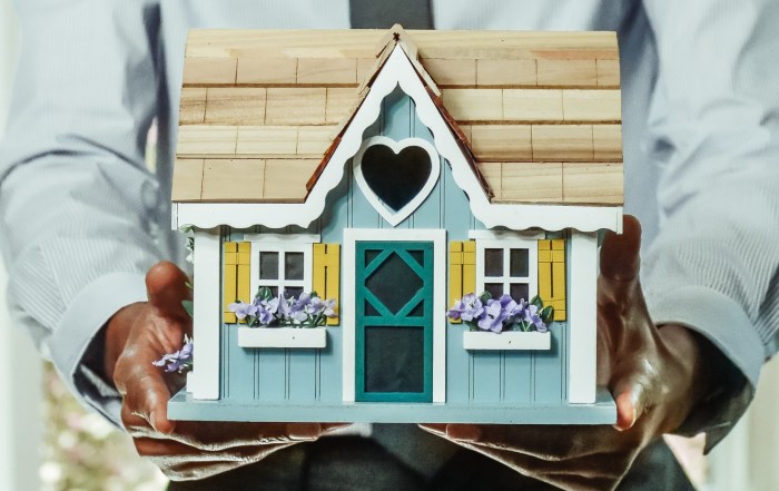 What Are The Risks of Selling a Home Yourself?