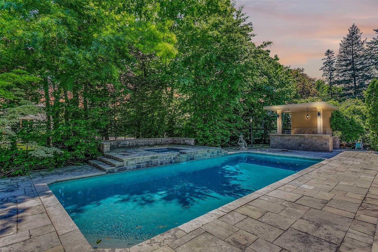 Toronto-houses-for-sale-Valley Rd_10