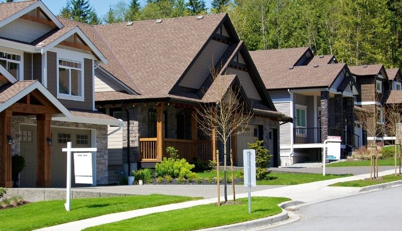 Is Canadian Real Estate at Risk of Overheating?