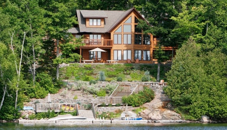 Haliburton Cottage Market Trends (2023)