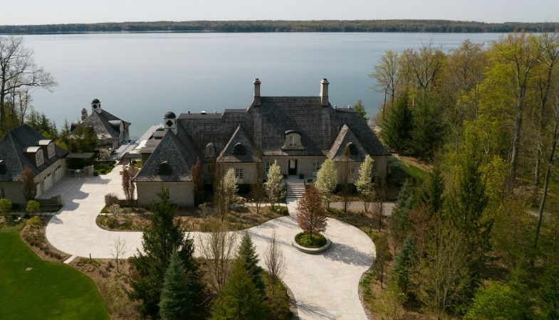 $19.9M Shanty Bay Home, and 9 More Jaw-Dropping Ontario Real Estate Listings
