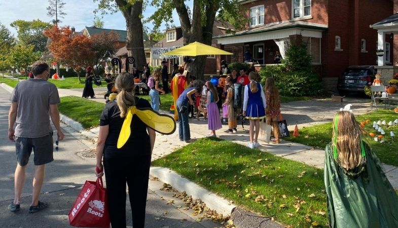 How to Support Accessible Trick Or Treating in 2021