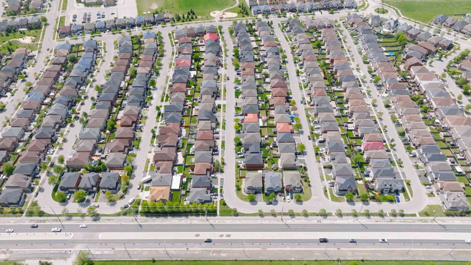 Canadian Real Estate: Effects of Sprawl on Climate and Housing