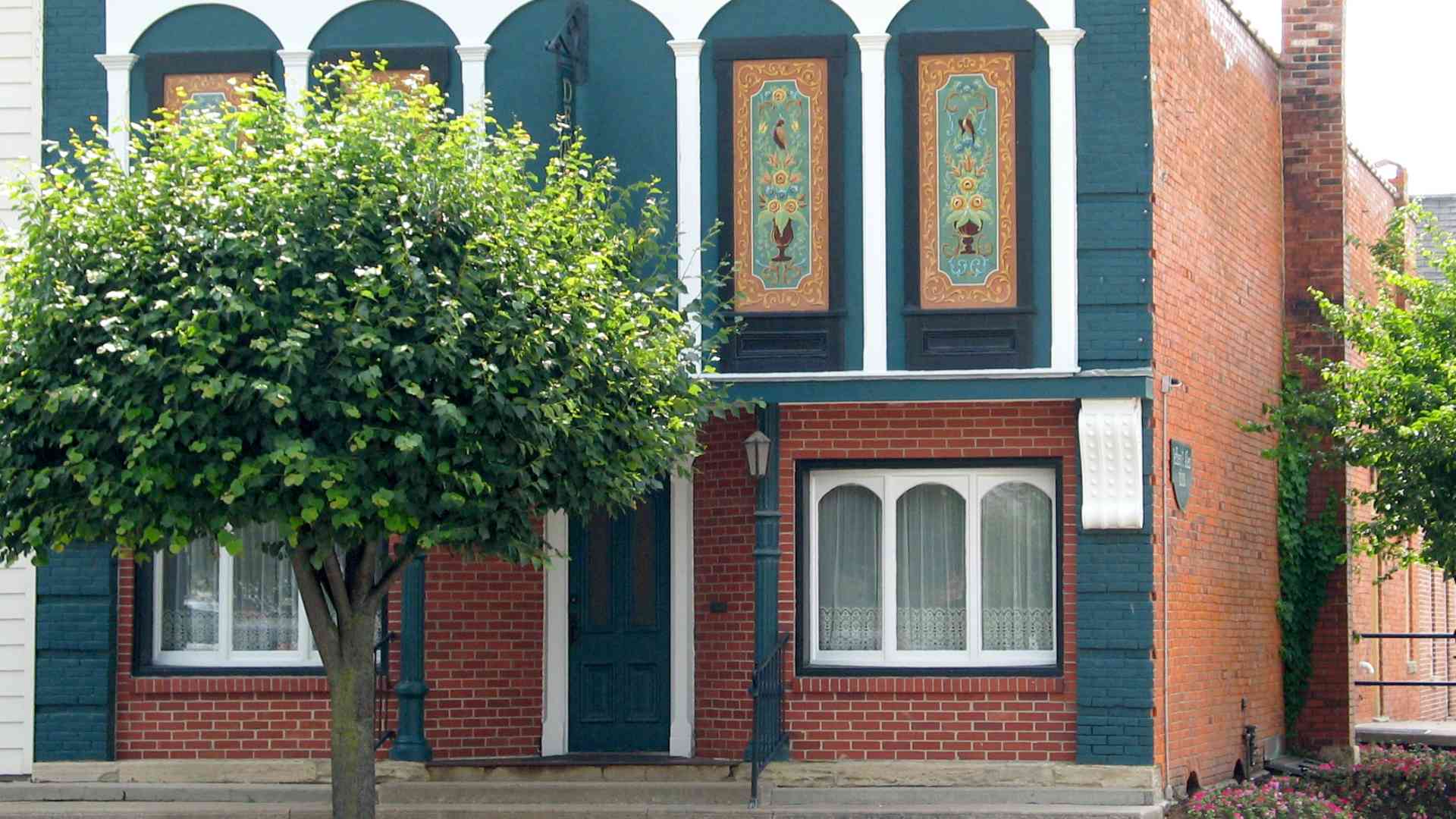 Hamilton Commercial Real Estate Led by Manufacturing: 2023 Report