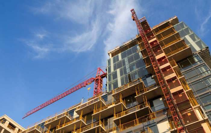 Canadian real estate_new condo construction