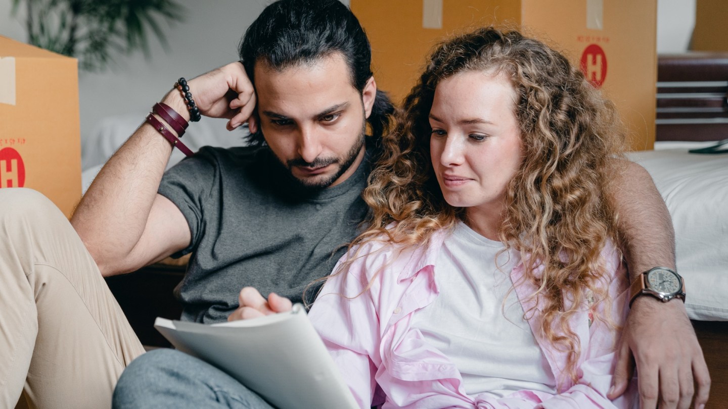A Checklist Before Making an Offer on a House