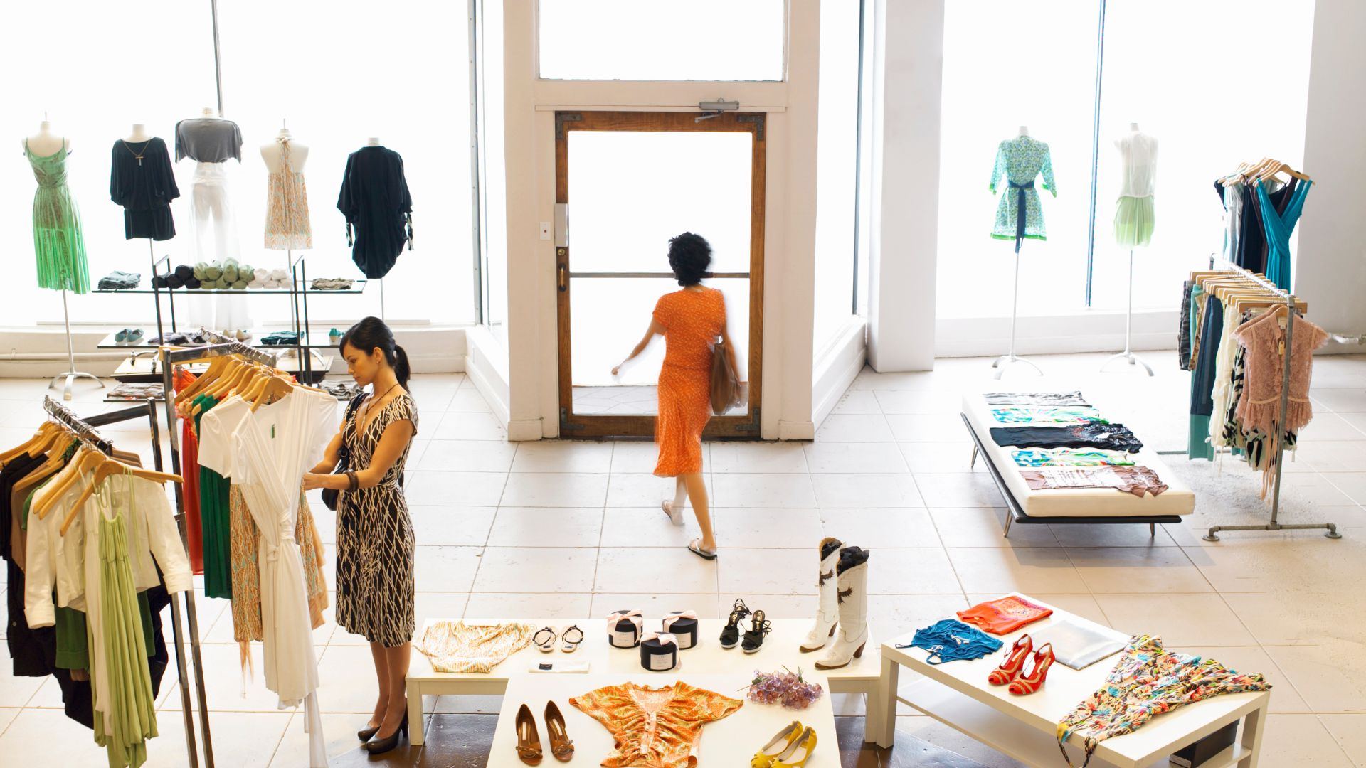 Five Expenses You Need to Be Aware of Before Leasing Retail Space