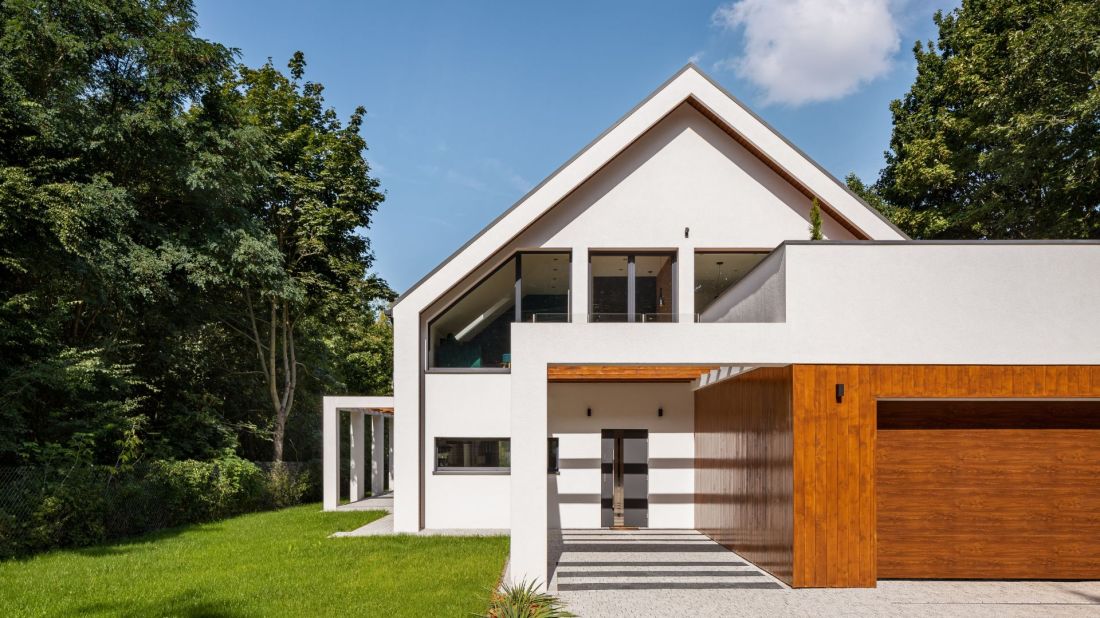 The Economics of Upgrading: How Move-Up Buyers Can Maximize Their Investment