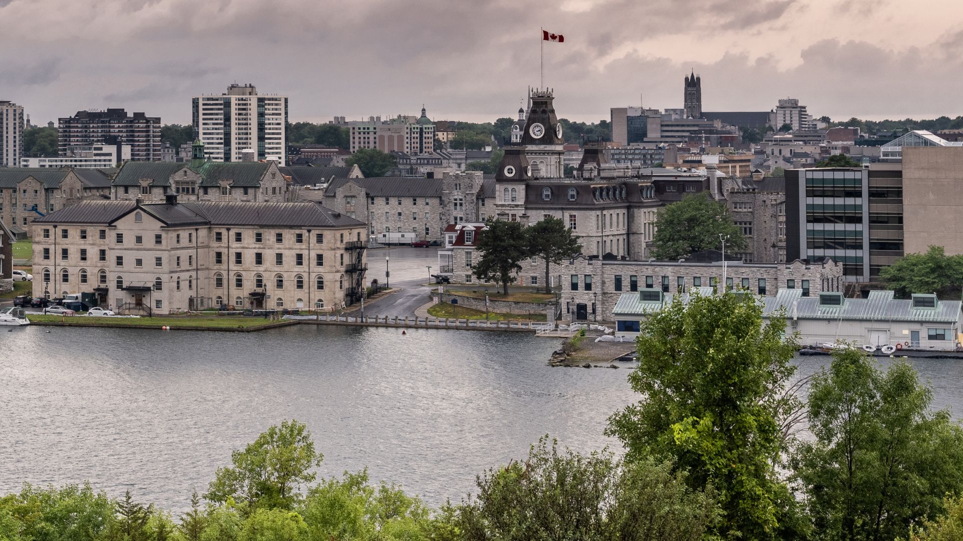 Best Neighbourhoods in Kingston (2024)