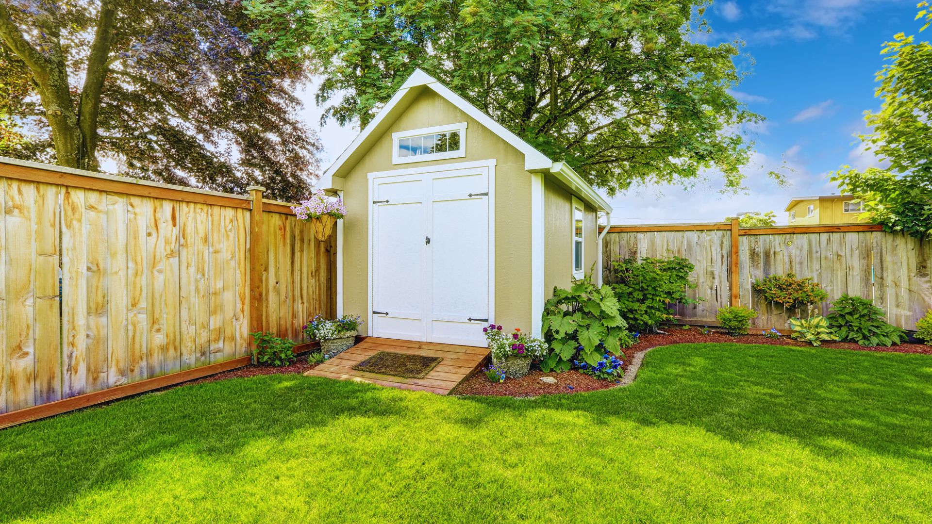 5 Backyard Tips Every New Homeowner Should Know 